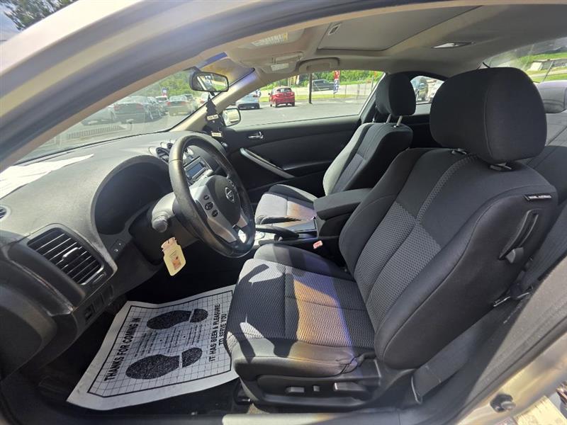 Nissan Altima 2.5 S Coupe 2009
