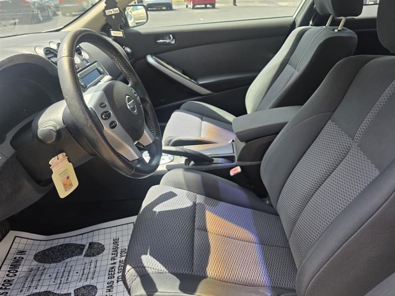 Nissan Altima 2.5 S Coupe 2009