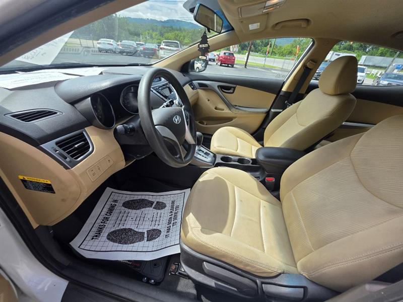 Hyundai Elantra GLS A/T 2012