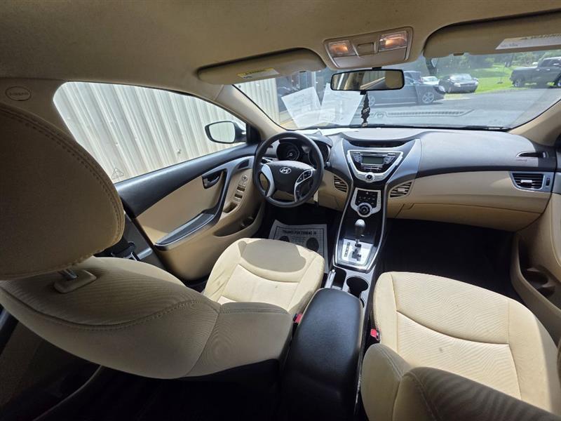 Hyundai Elantra GLS A/T 2012