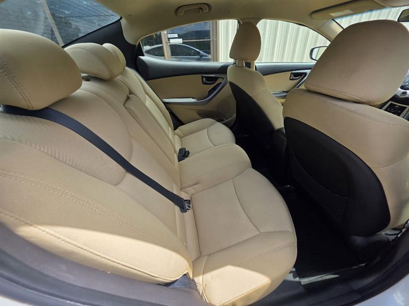 Hyundai Elantra GLS A/T 2012