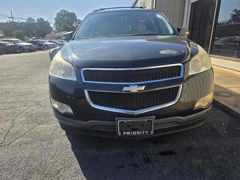 Chevrolet Traverse 2LT FWD 2012