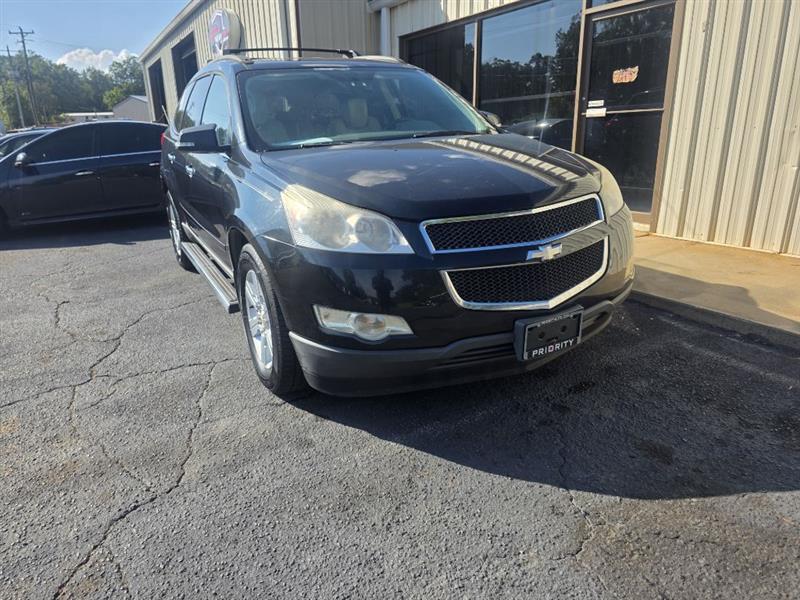 Chevrolet Traverse 2LT FWD 2012