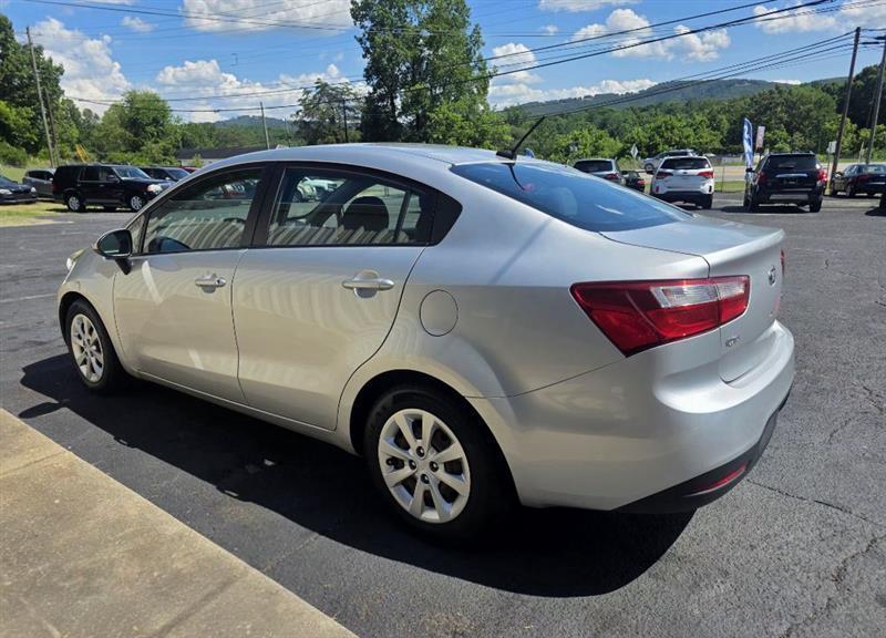 Kia Rio LX 2014