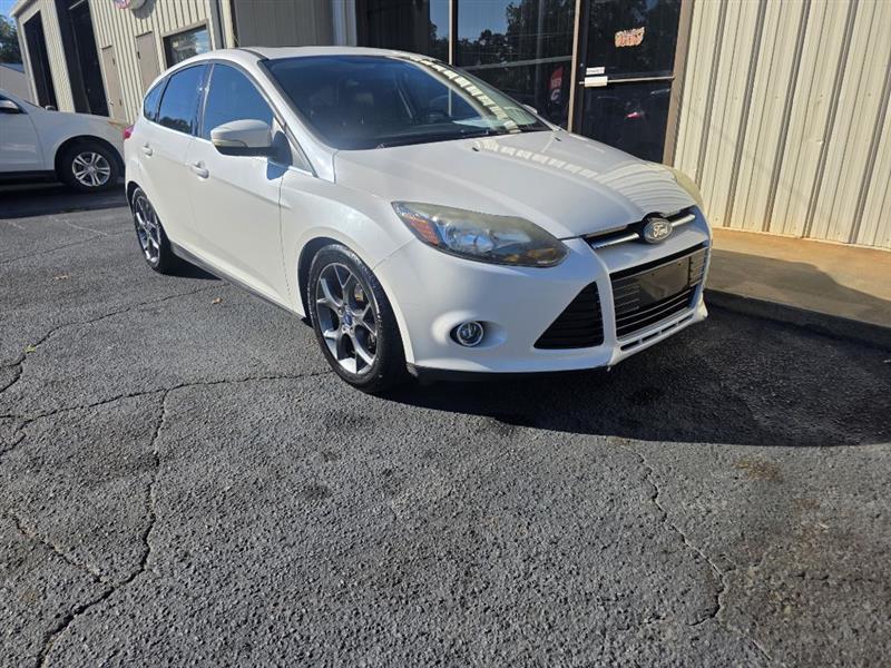 Ford Focus Titanium Hatch 2014