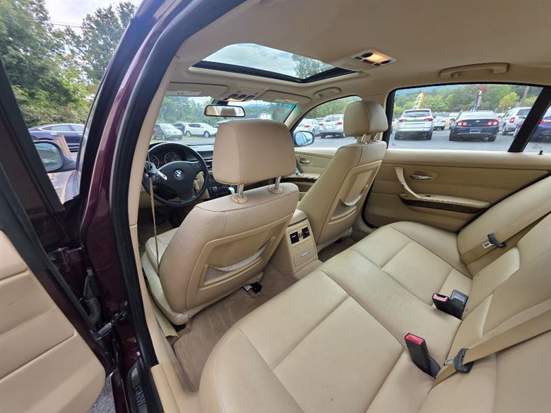 BMW 3-Series 328i 2009