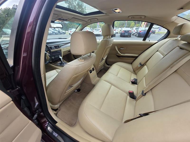 BMW 3-Series 328i 2009