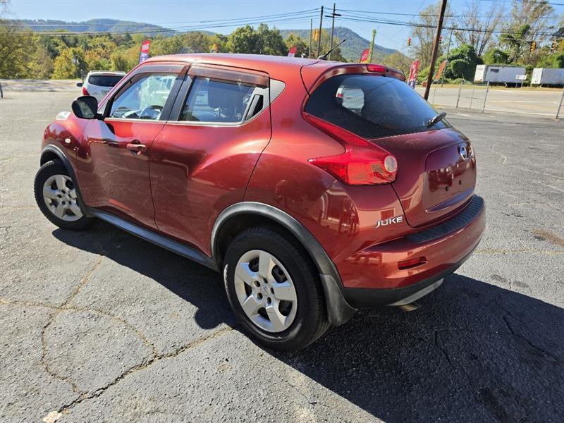 Nissan Juke S FWD 2013