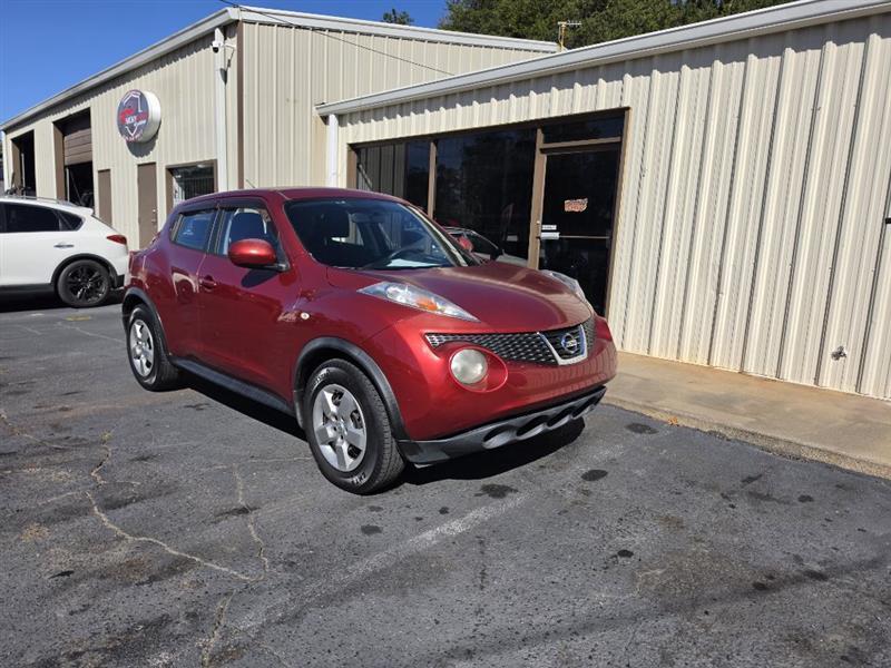 Nissan Juke S FWD 2013
