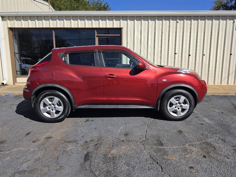 Nissan Juke S FWD 2013