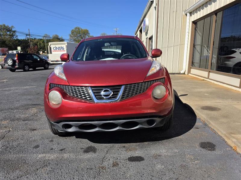 Nissan Juke S FWD 2013