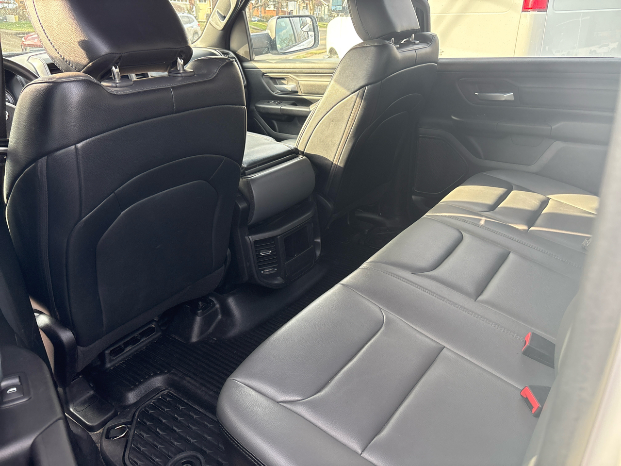RAM 1500 Tradesman 4x4 Crew Cab 6'4" Box 2021