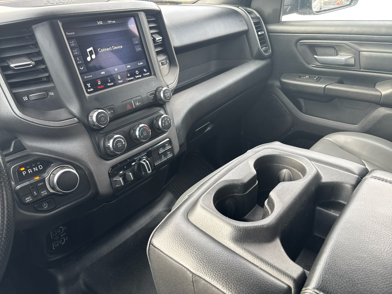 RAM 1500 Tradesman 4x4 Crew Cab 6'4" Box 2021