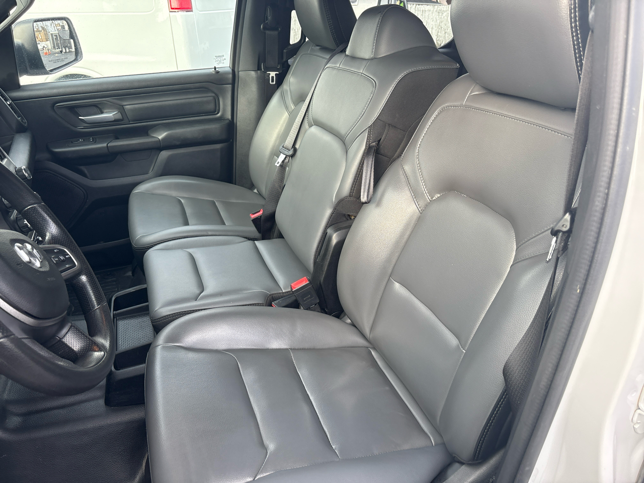 RAM 1500 Tradesman 4x4 Crew Cab 6'4" Box 2021