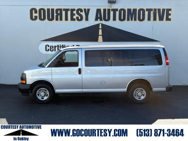 2019 Chevrolet Express Passenger RWD 2500 135" LS