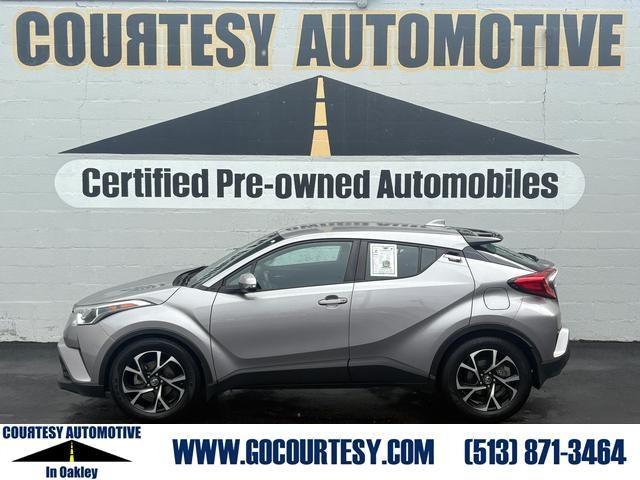 2019 Toyota C-HR XLE's photo