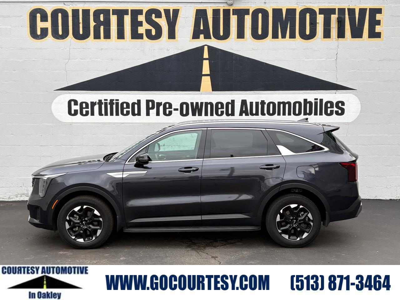 2025 Kia Sorento S's photo