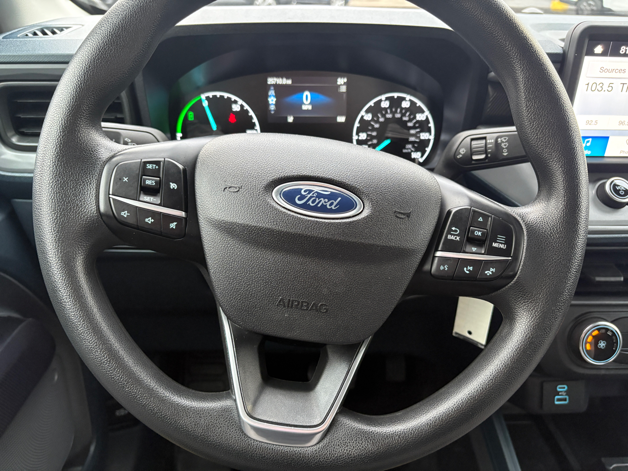 Ford Maverick XL FWD SuperCrew 2023