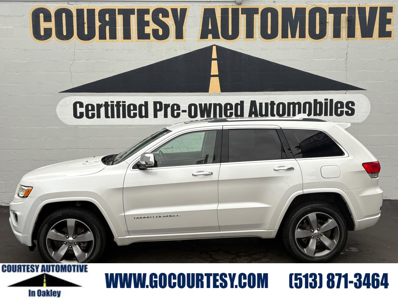 2016 Jeep Grand Cherokee Overland's photo