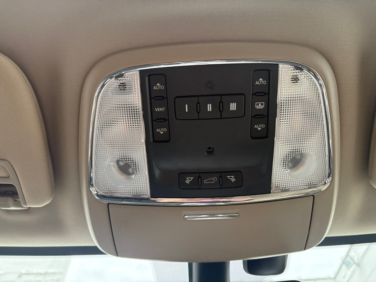 Jeep Grand Cherokee 4WD 4dr Overland 2016