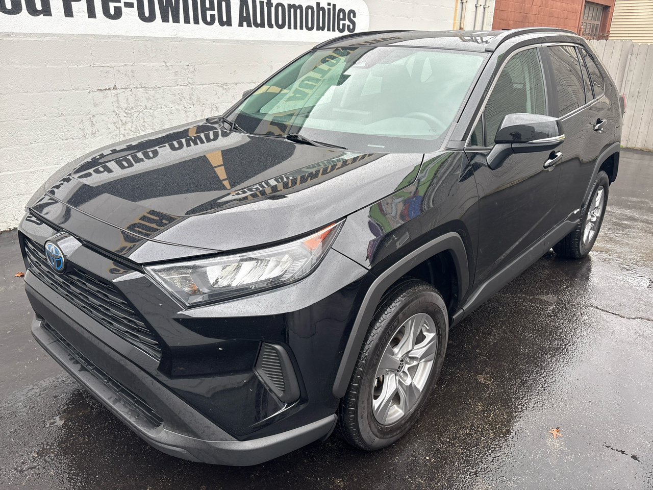 Toyota RAV4 Hybrid LE AWD (Natl) 2022