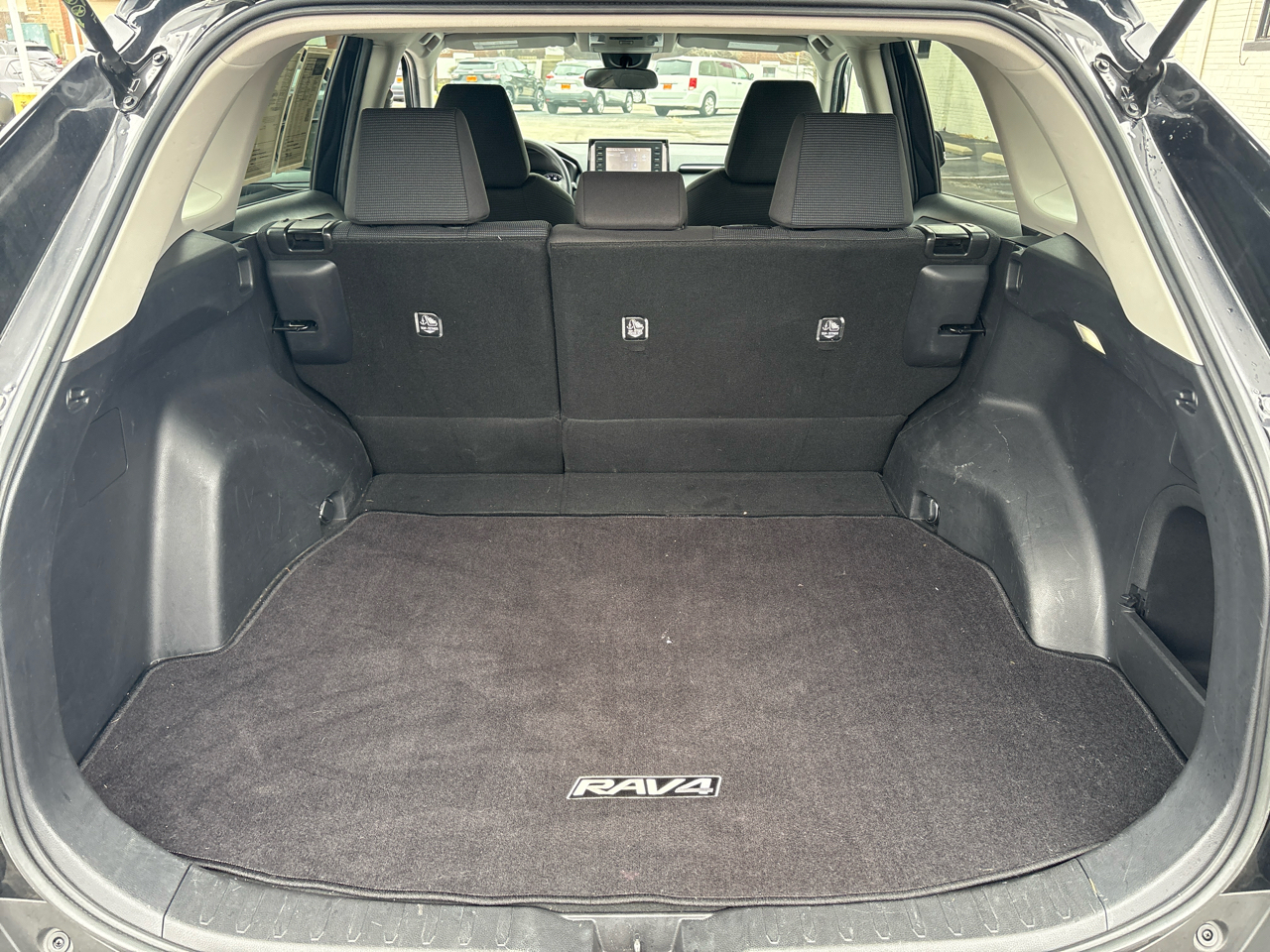 Toyota RAV4 Hybrid LE AWD (Natl) 2022