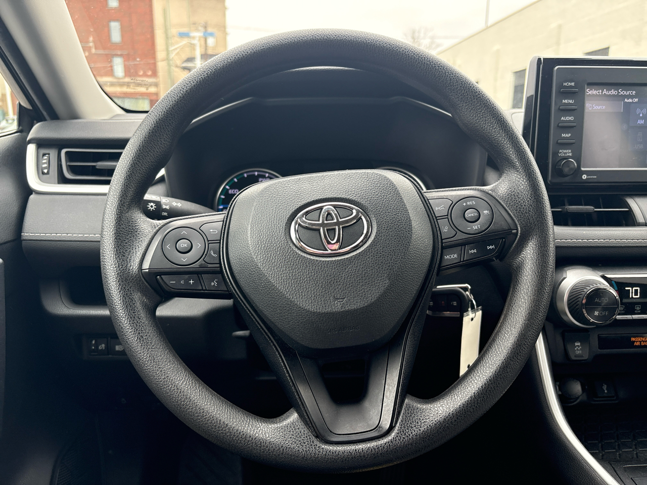 Toyota RAV4 Hybrid LE AWD (Natl) 2022