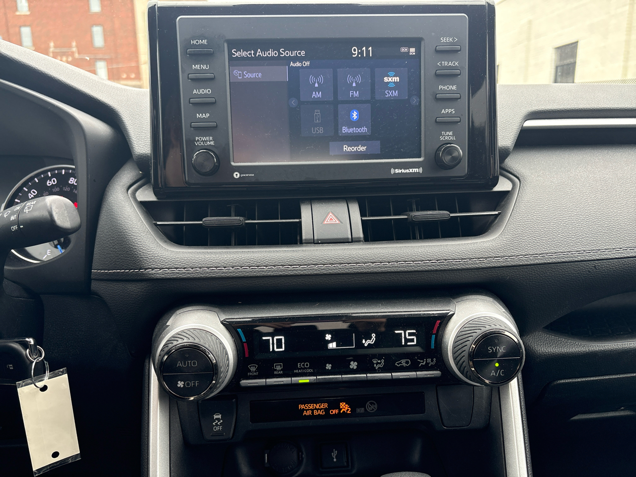 Toyota RAV4 Hybrid LE AWD (Natl) 2022