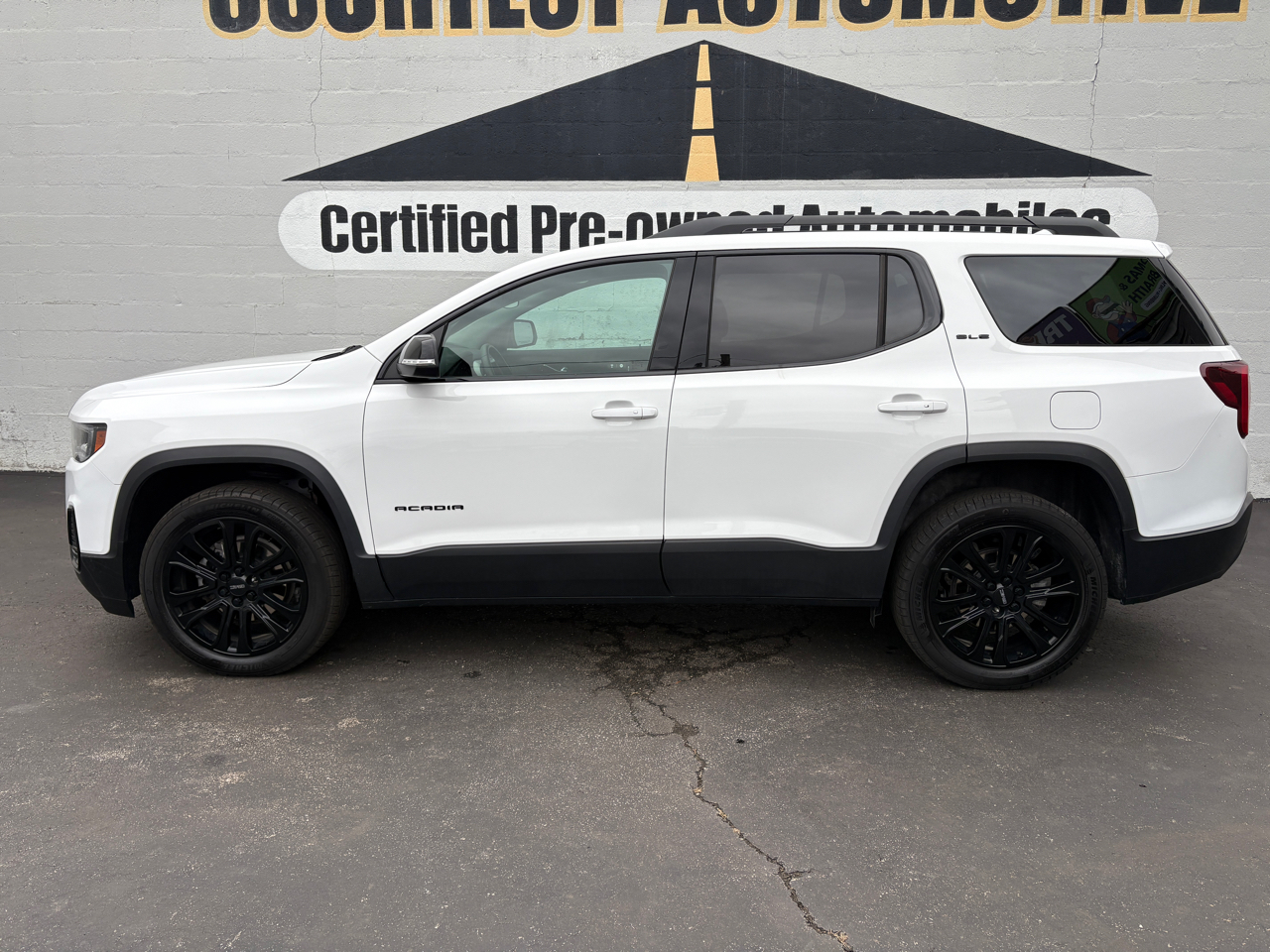 GMC Acadia FWD 4dr SLE 2023