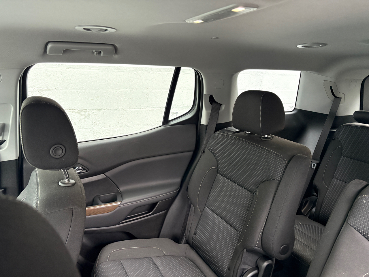 GMC Acadia FWD 4dr SLE 2023