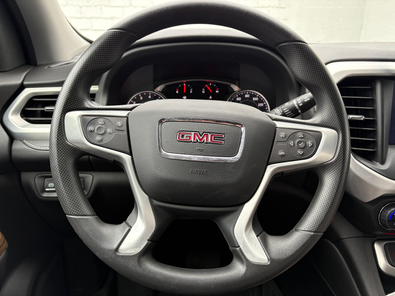 GMC Acadia FWD 4dr SLE 2023