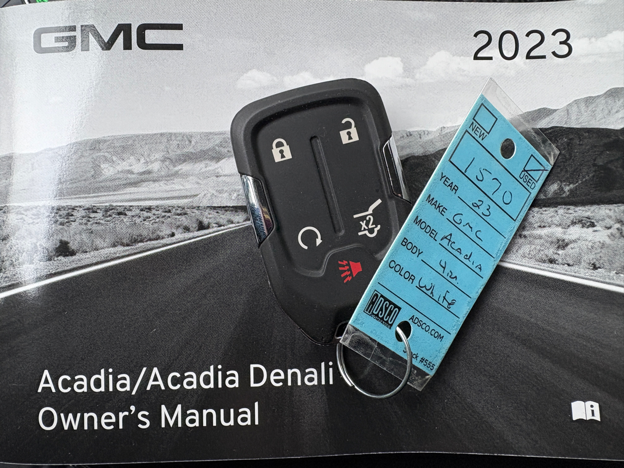 GMC Acadia FWD 4dr SLE 2023