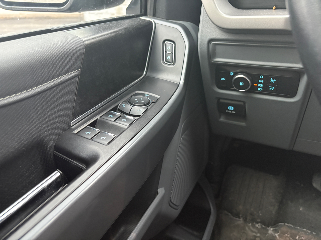 Ford F-150 XLT 4WD SuperCrew 5.5' Box 2022