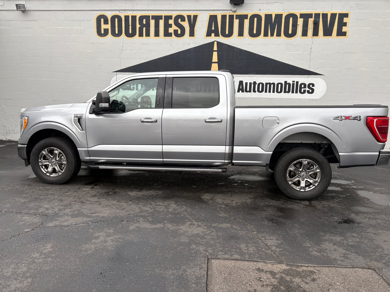 Ford F-150 XLT 4WD SuperCrew 6.5' Box 2022