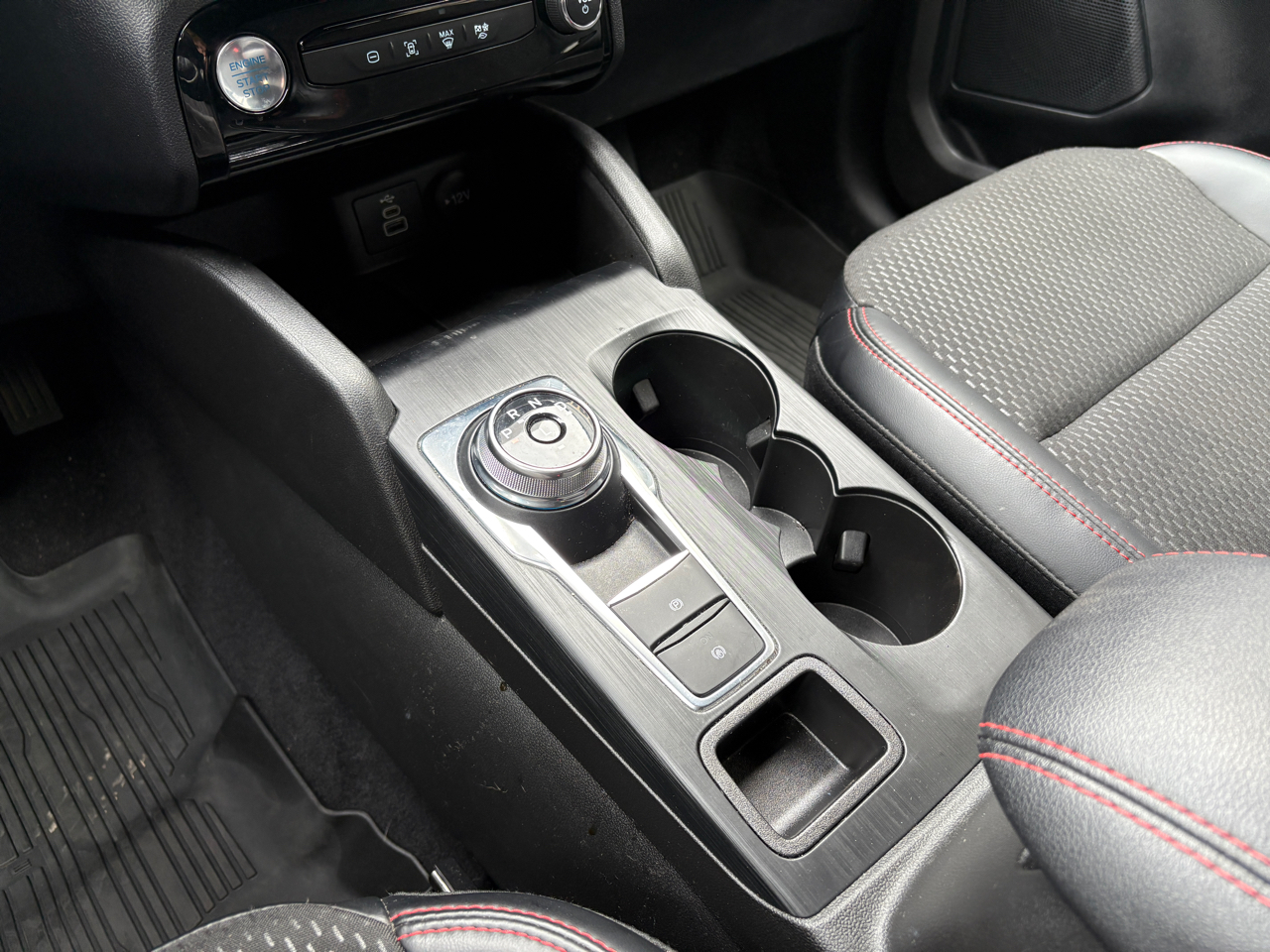 Ford Escape ST-Line FWD 2025