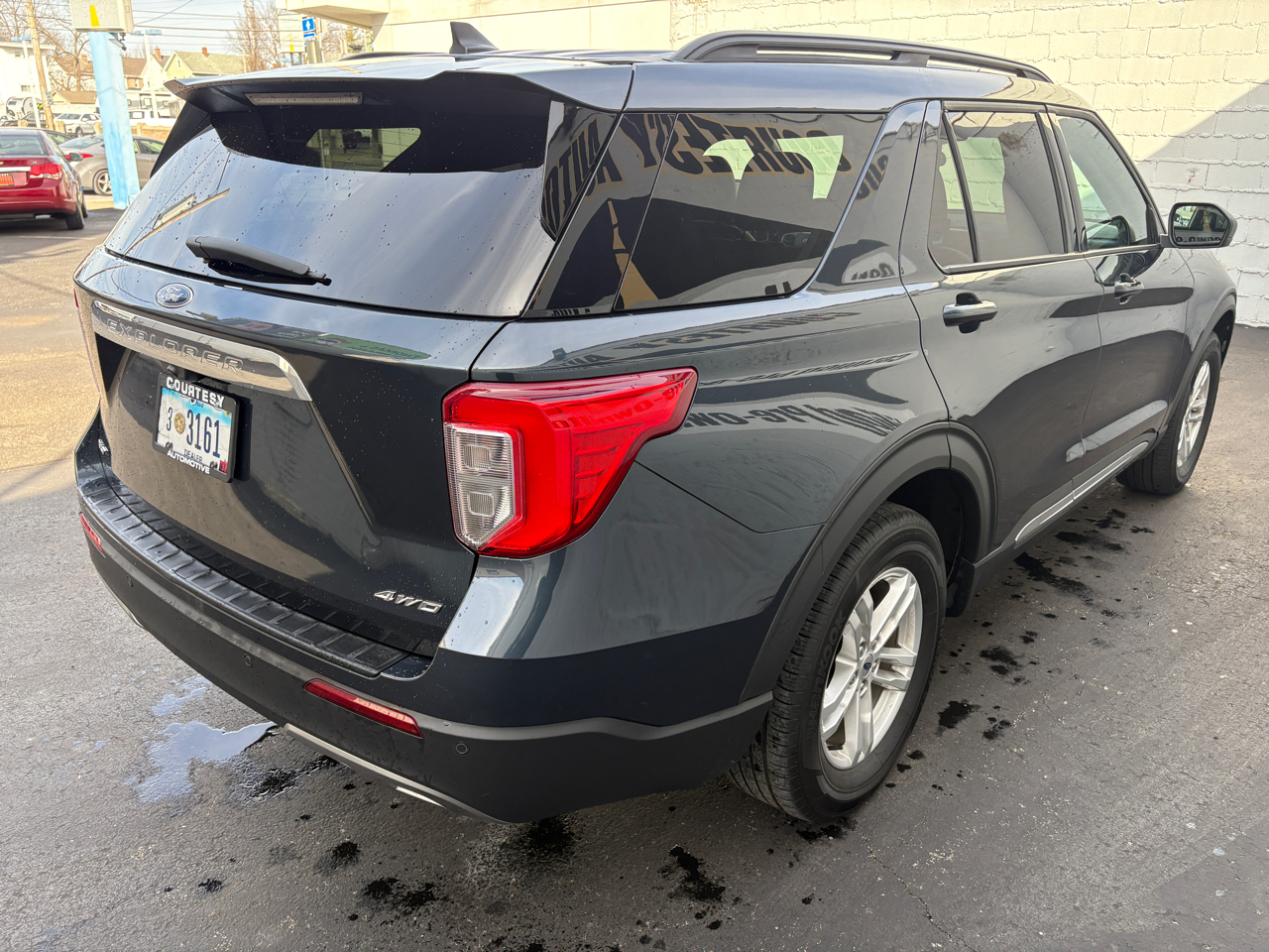 Ford Explorer XLT 4WD 2023