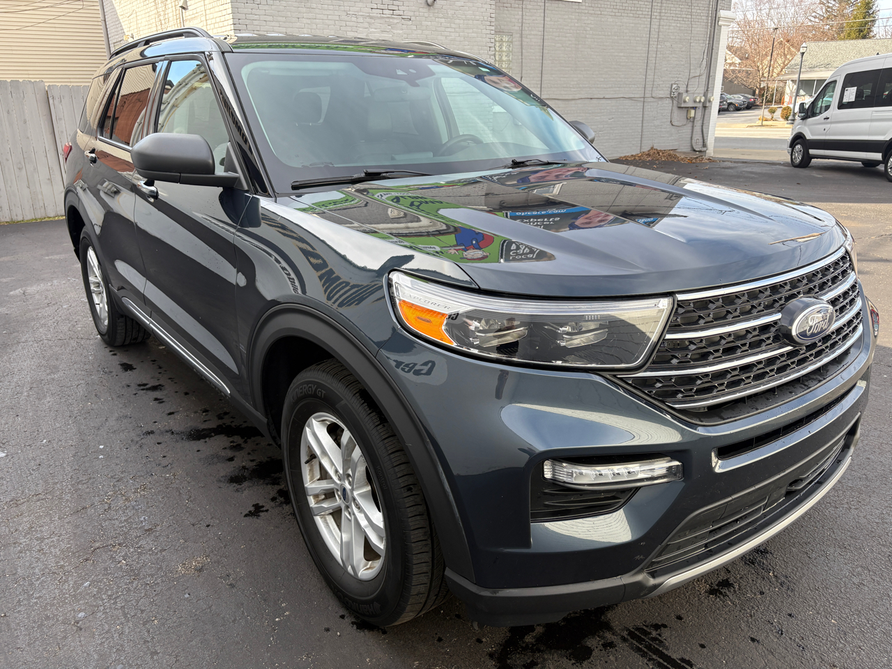 Ford Explorer XLT 4WD 2023