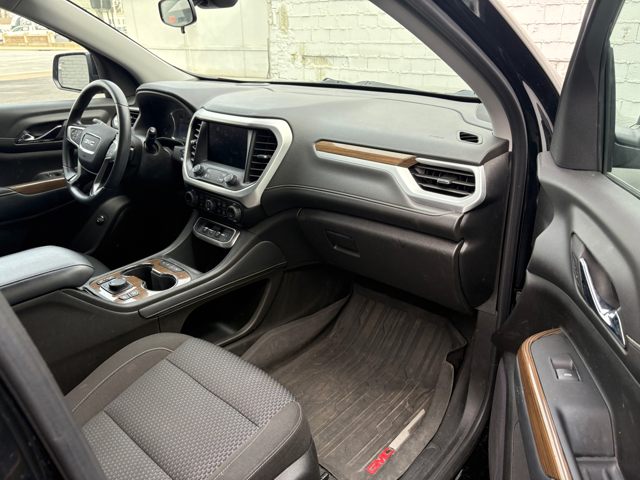 GMC Acadia AWD 4dr SLE 2023