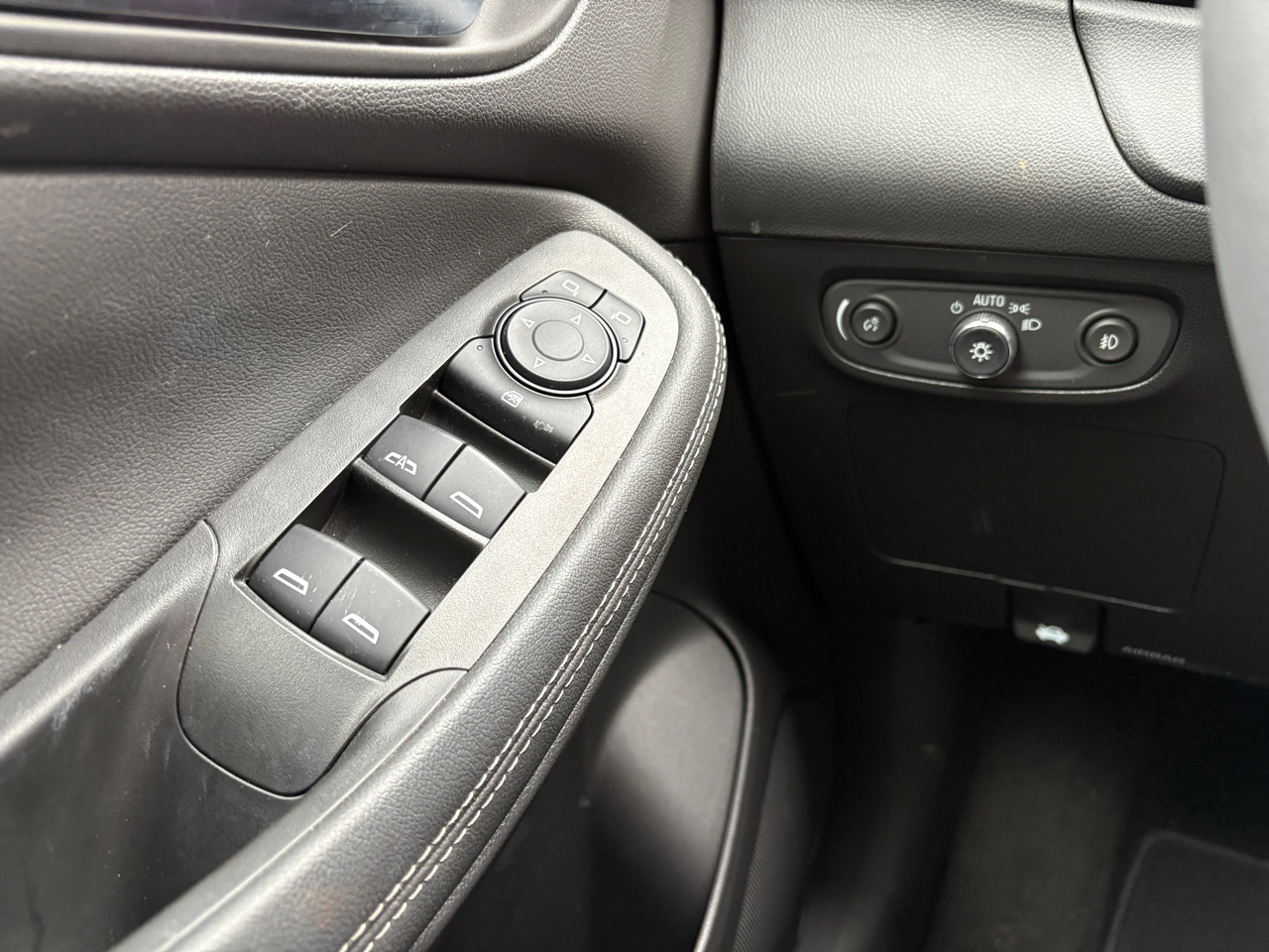 Buick Encore GX FWD 4dr Select 2023