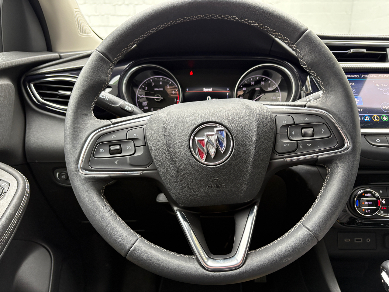 Buick Encore GX FWD 4dr Select 2023