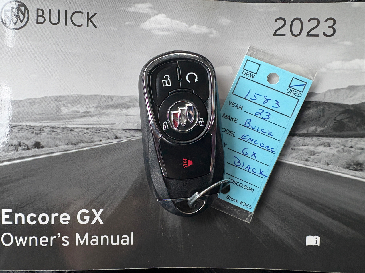 Buick Encore GX FWD 4dr Select 2023