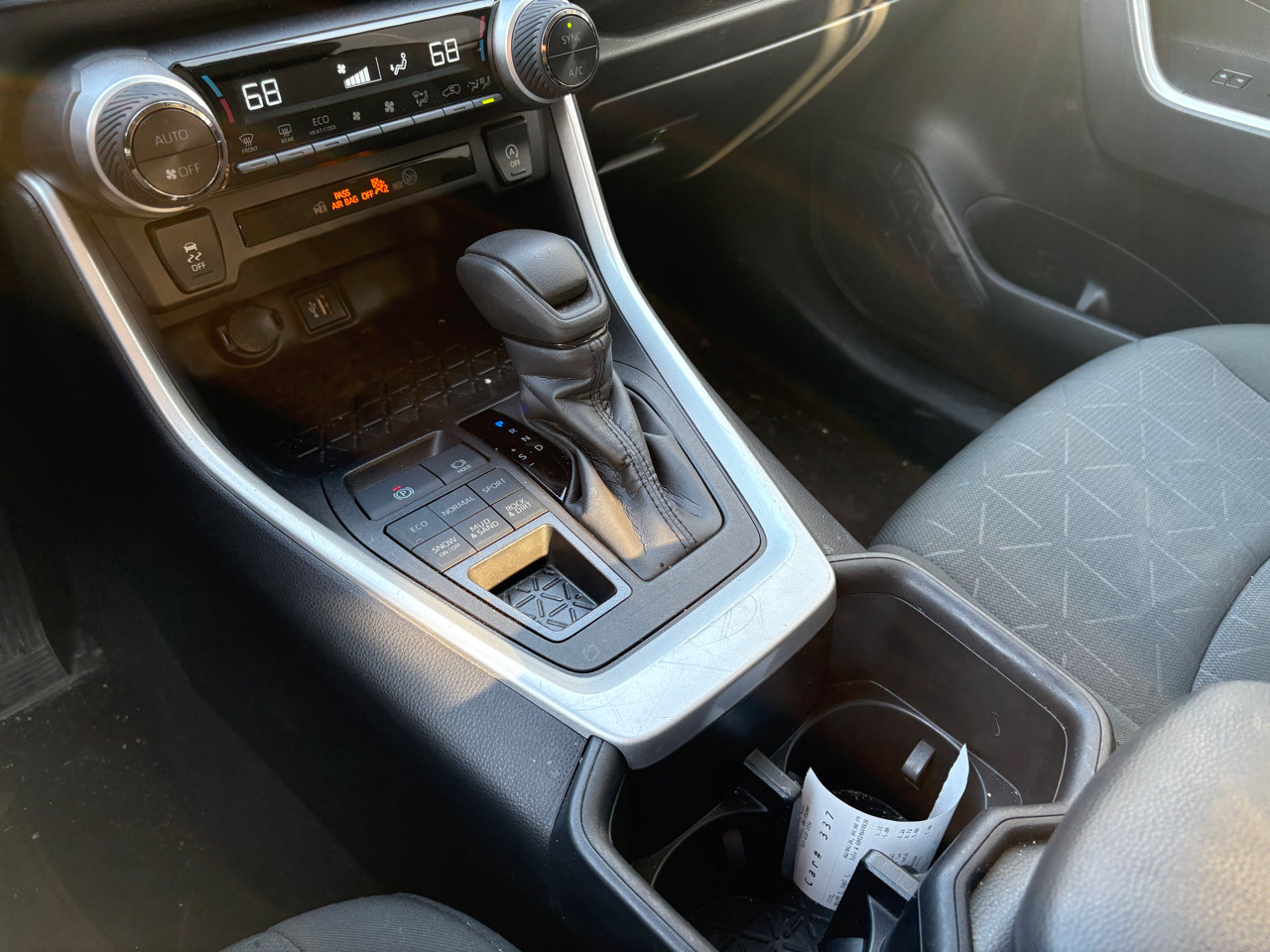 Toyota RAV4 XLE AWD (Natl) 2024