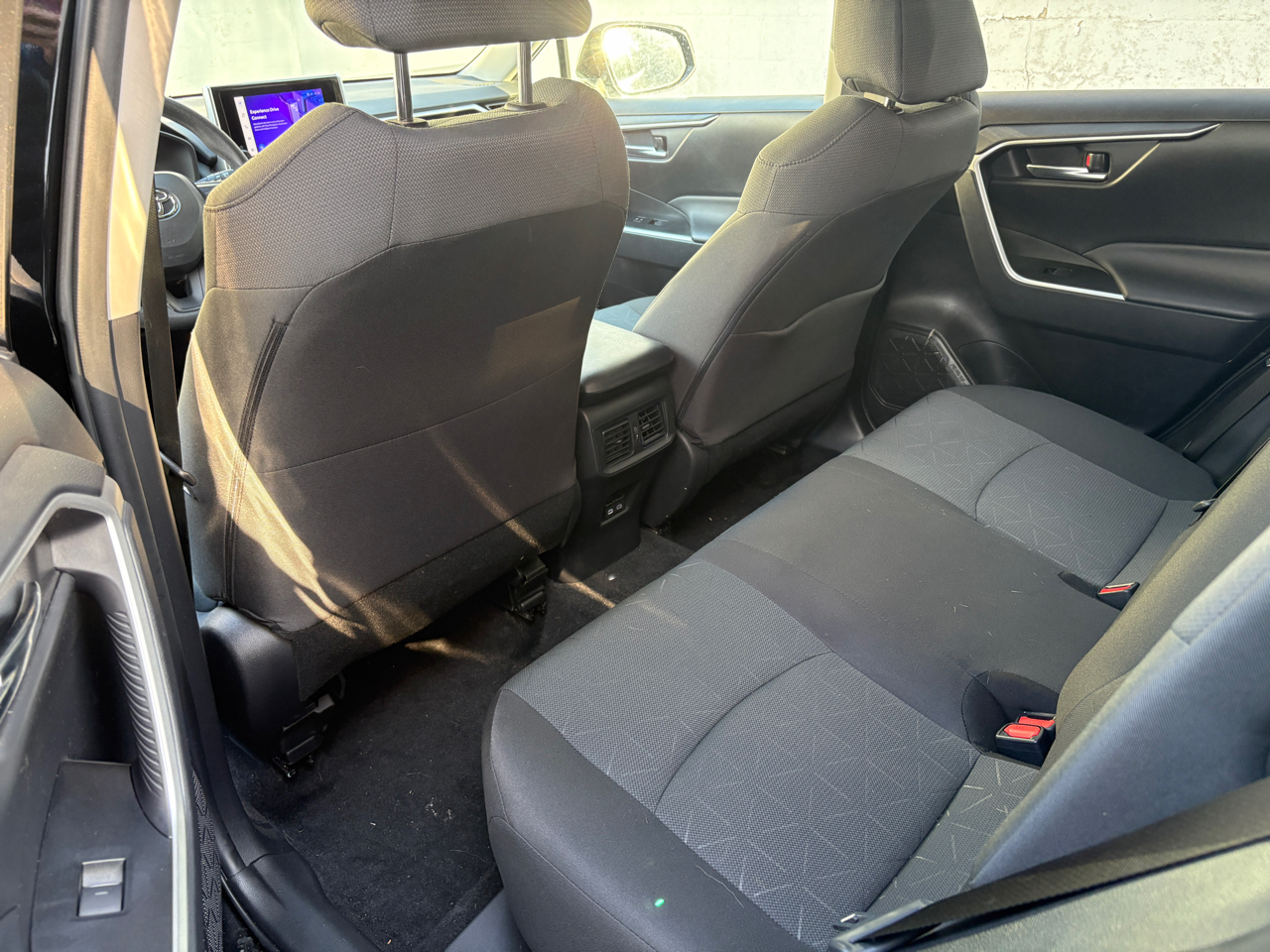 Toyota RAV4 XLE AWD (Natl) 2024