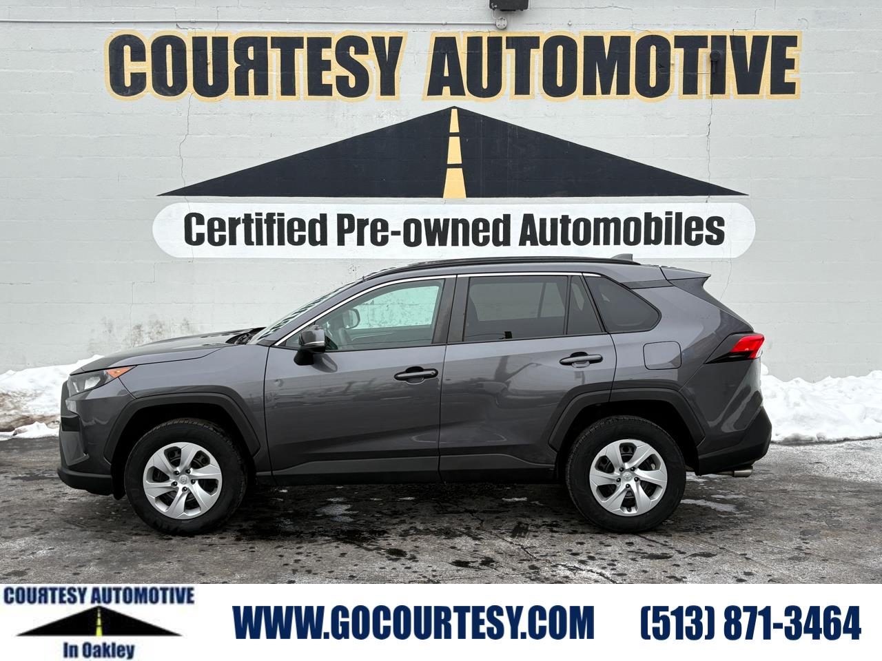 Toyota RAV4 LE FWD (Natl) 2021