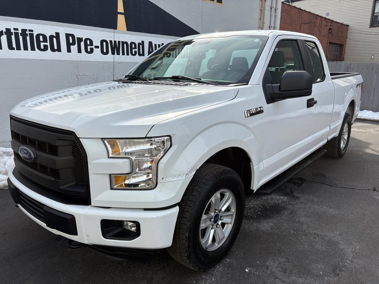 Ford F-150 4WD SuperCab 145" XLT 2016
