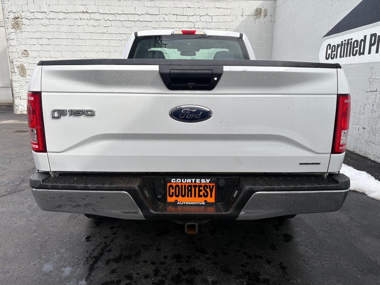 Ford F-150 4WD Reg Cab 141" XLT 2016