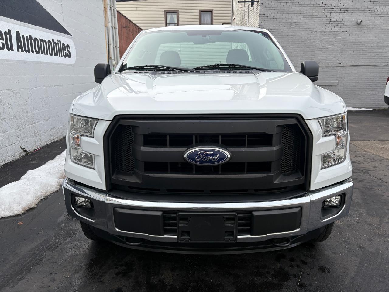 Ford F-150 4WD Reg Cab 141" XLT 2016