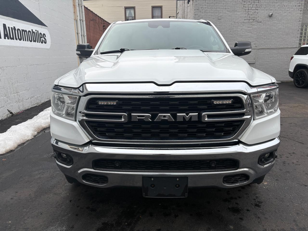 RAM 1500 Big Horn 4x4 Crew Cab 5'7" Box 2022