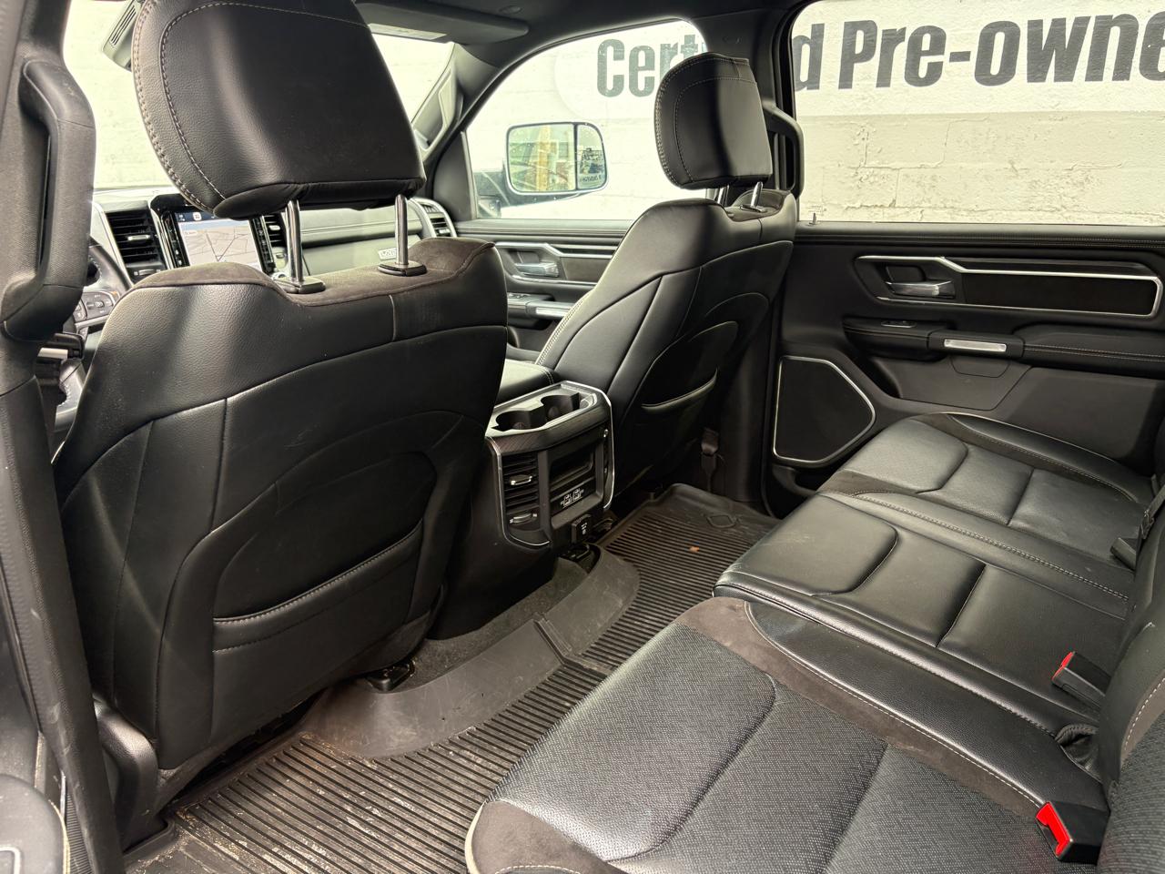 RAM 1500 Laramie 4x4 Crew Cab 6'4" Box 2023