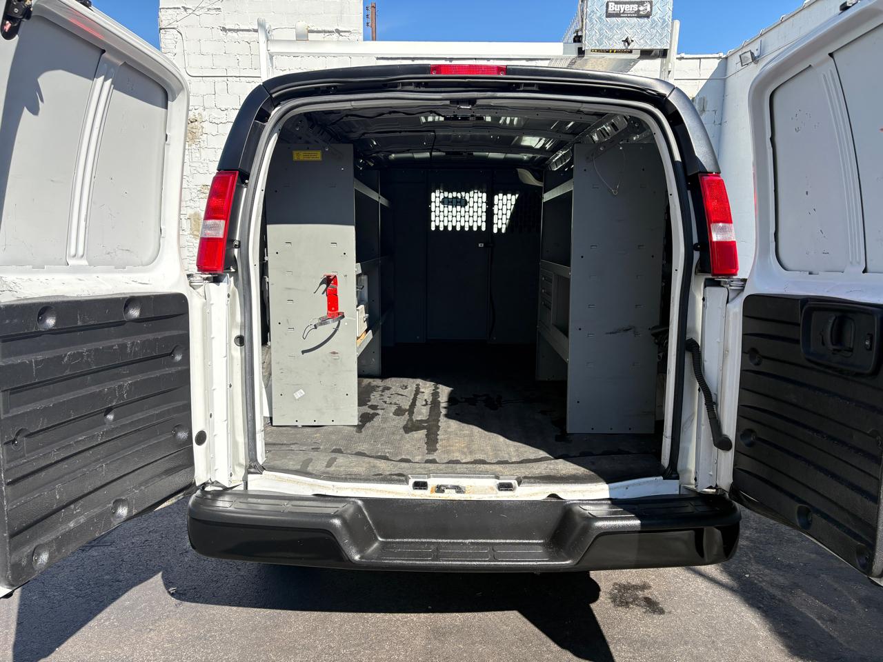 GMC Savana Cargo Van RWD 2500 135" 2023